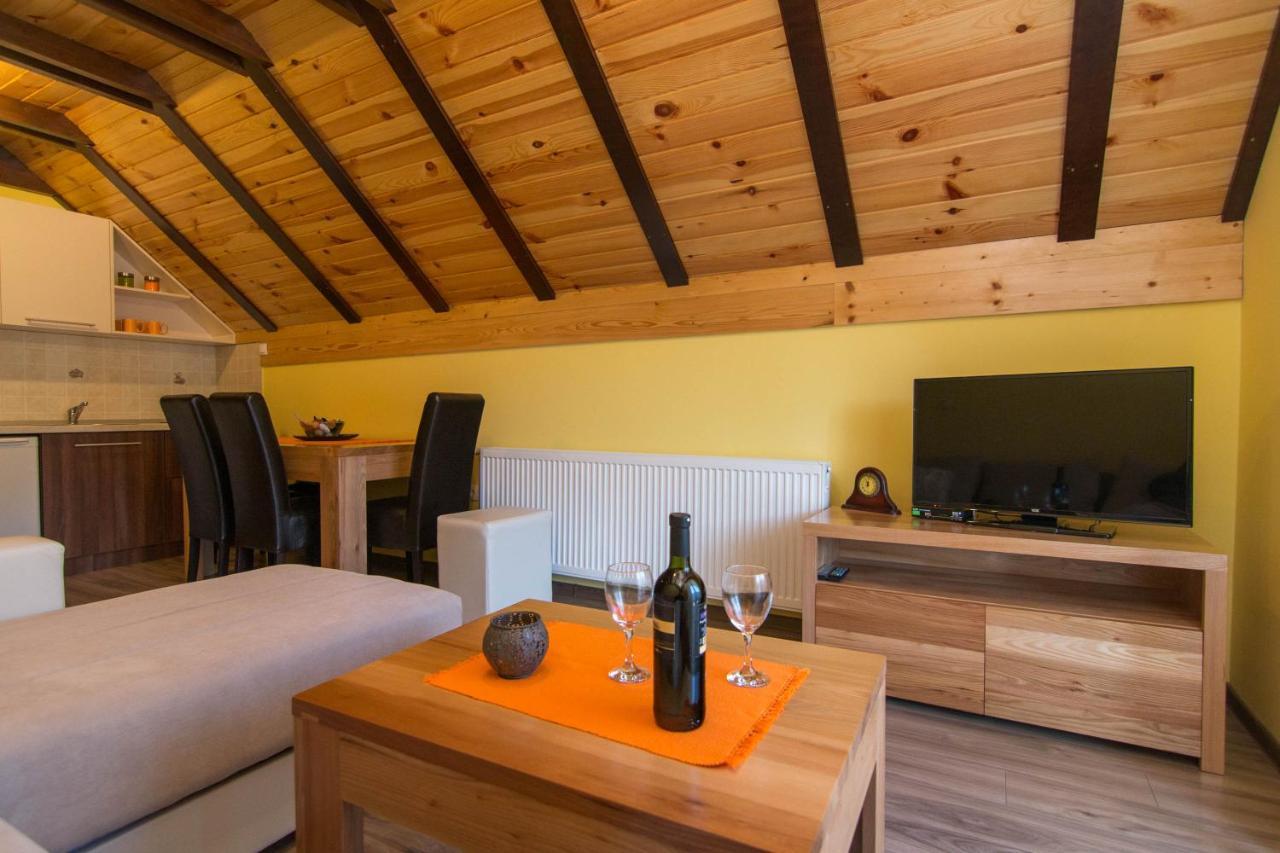 Apartmani Suncani Breg Tara Митровац Екстериор снимка
