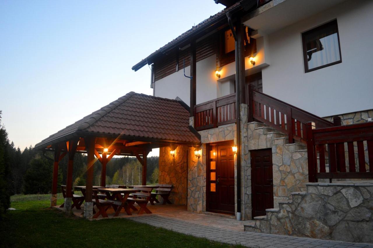 Apartmani Suncani Breg Tara Митровац Екстериор снимка