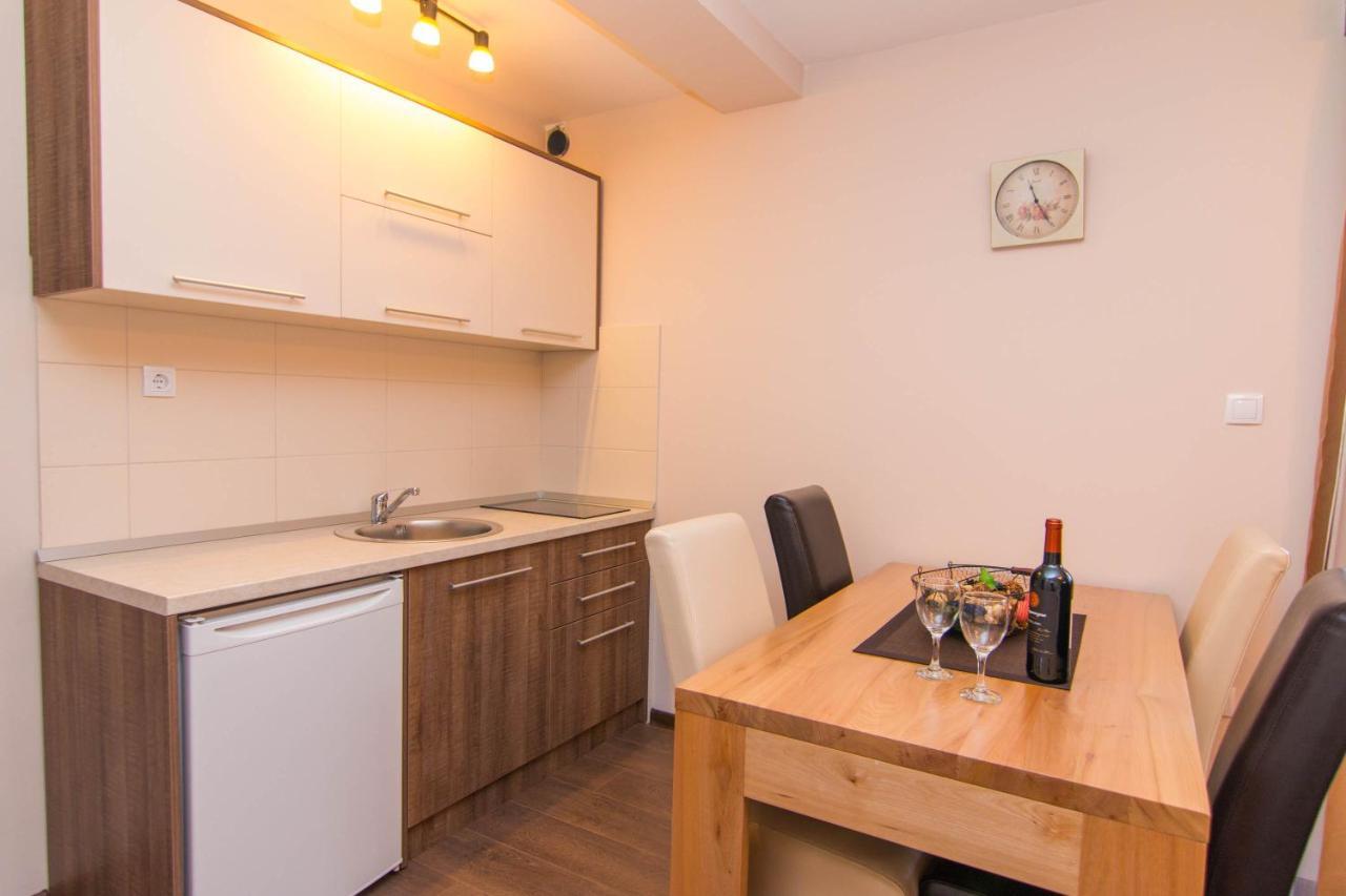Apartmani Suncani Breg Tara Митровац Екстериор снимка